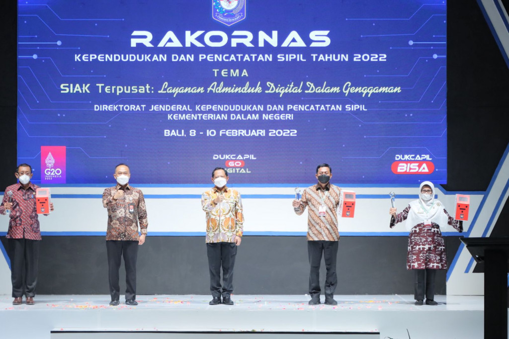 Disdukcapil Badung Raih Penghargaan Kategori Kependudukan Sedang